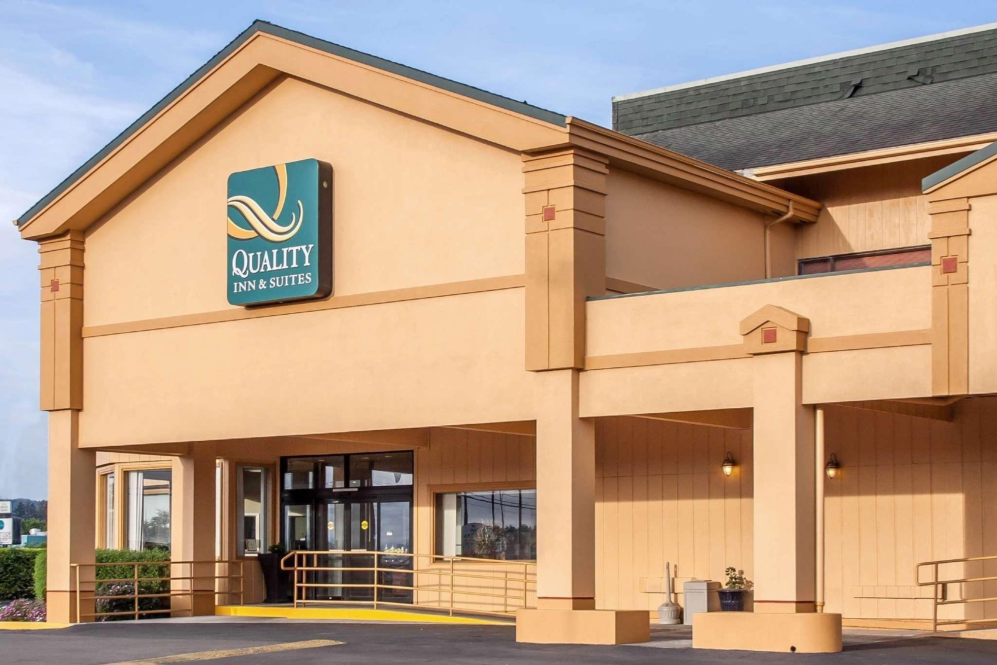 Quality Inn & Suites At Coos Bay North Bend Buitenkant foto