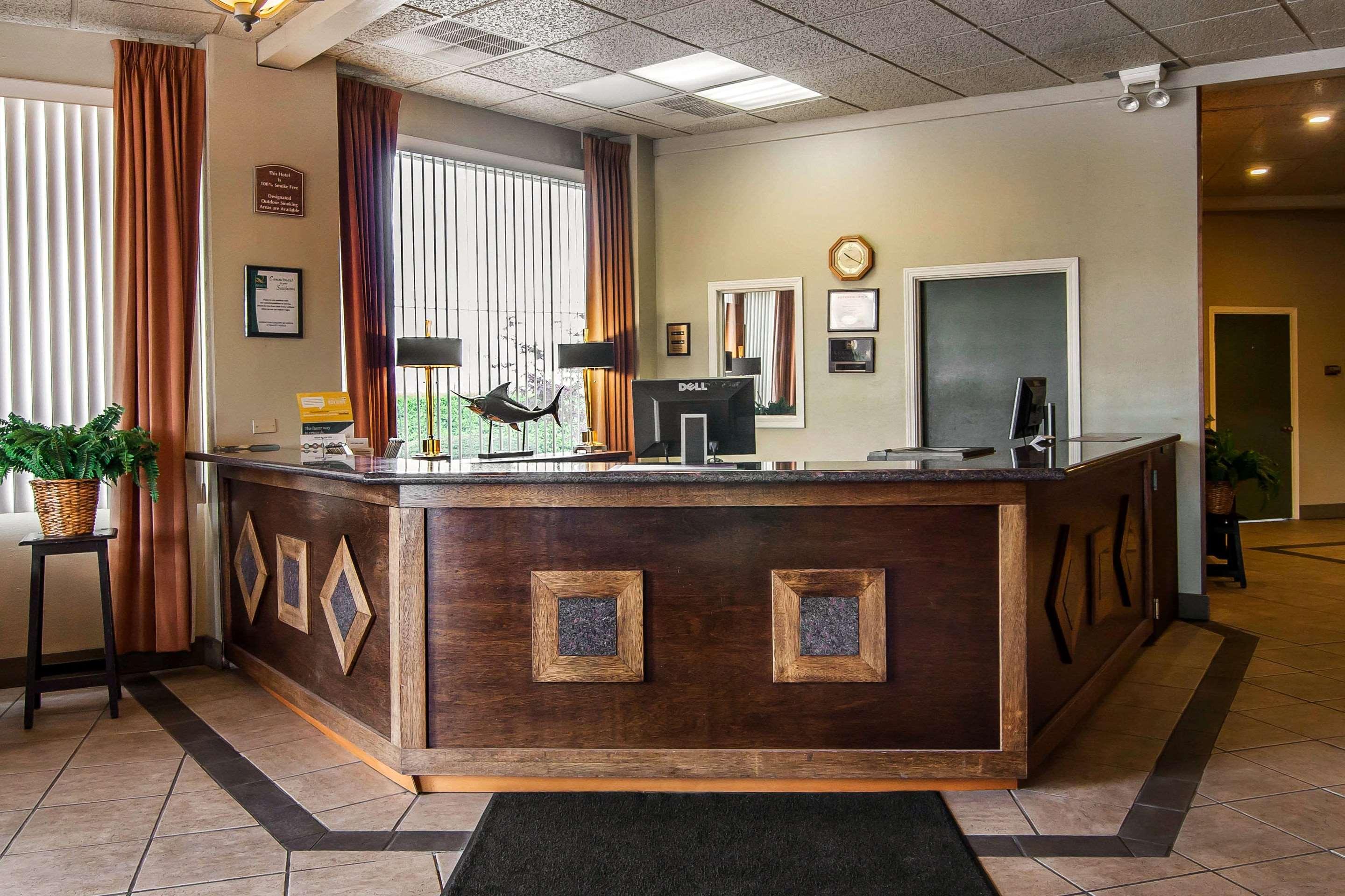 Quality Inn & Suites At Coos Bay North Bend Buitenkant foto