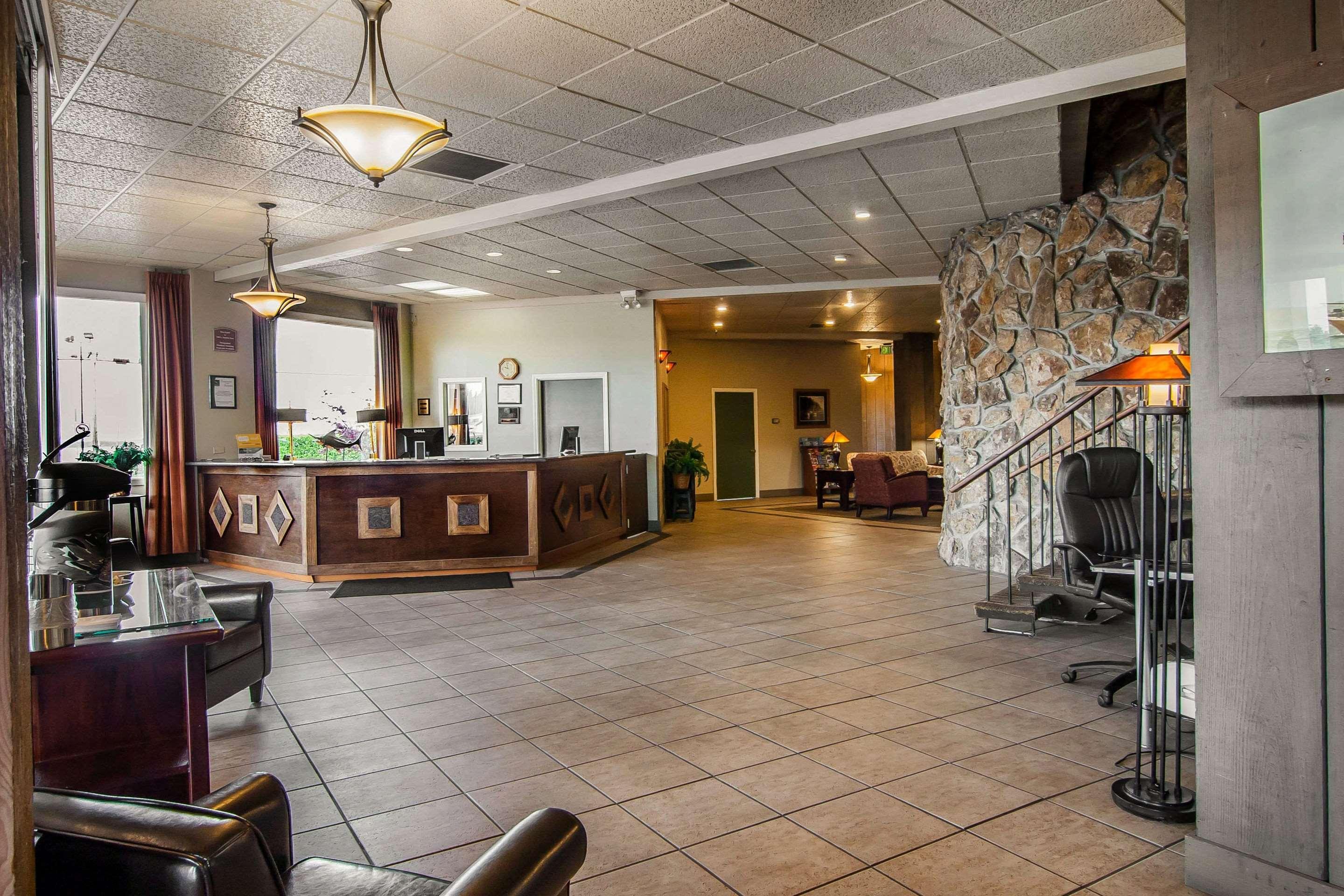 Quality Inn & Suites At Coos Bay North Bend Buitenkant foto