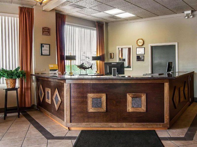 Quality Inn & Suites At Coos Bay North Bend Buitenkant foto