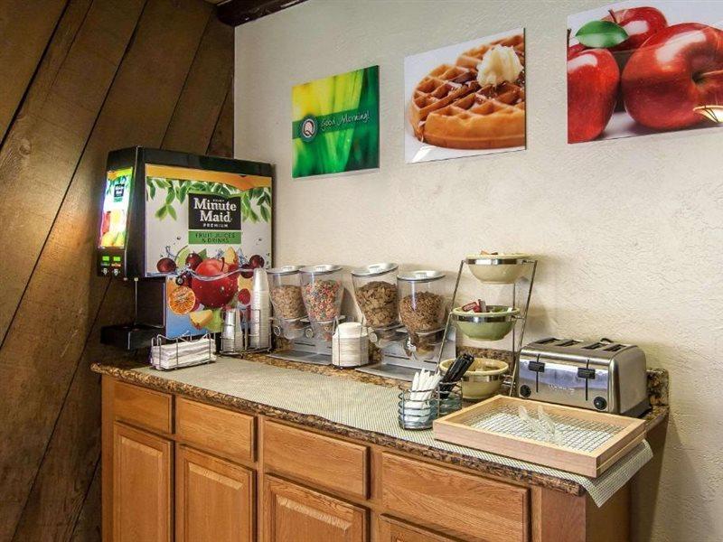Quality Inn & Suites At Coos Bay North Bend Buitenkant foto