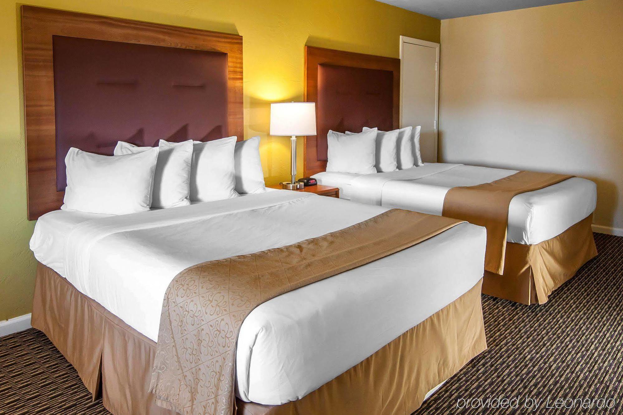 Quality Inn & Suites At Coos Bay North Bend Buitenkant foto
